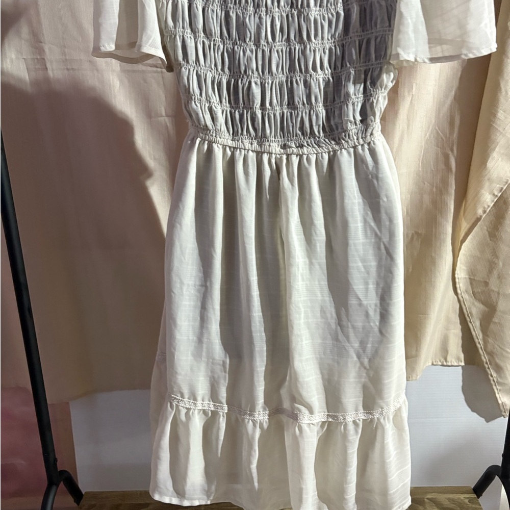 Smocked Off White Short Sleeve Midi Summer Dress‎ Size Medium - Picture 12 of 13